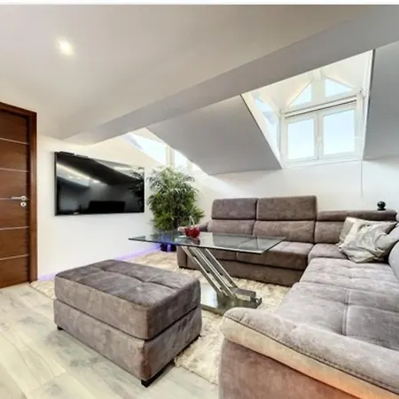 Apartment Palais Des Festivals Cannes